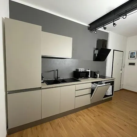 Apartment Cairoli